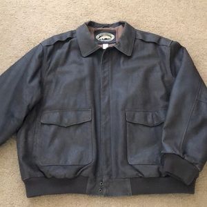 Men’s Orvis leather jacket
